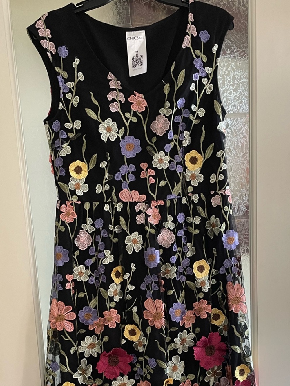 Chic Star Flower Embroidered Maxi Gown